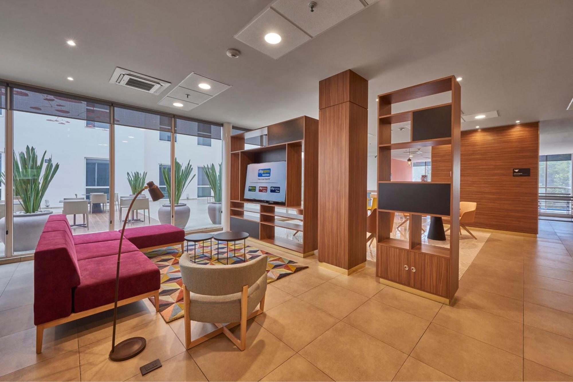 Express By Marriott Ciudad De Insurgentes Sur 3*